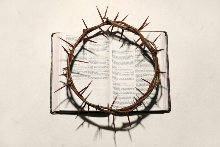 Efésios 2:8-9 – Graça Divina Revelada