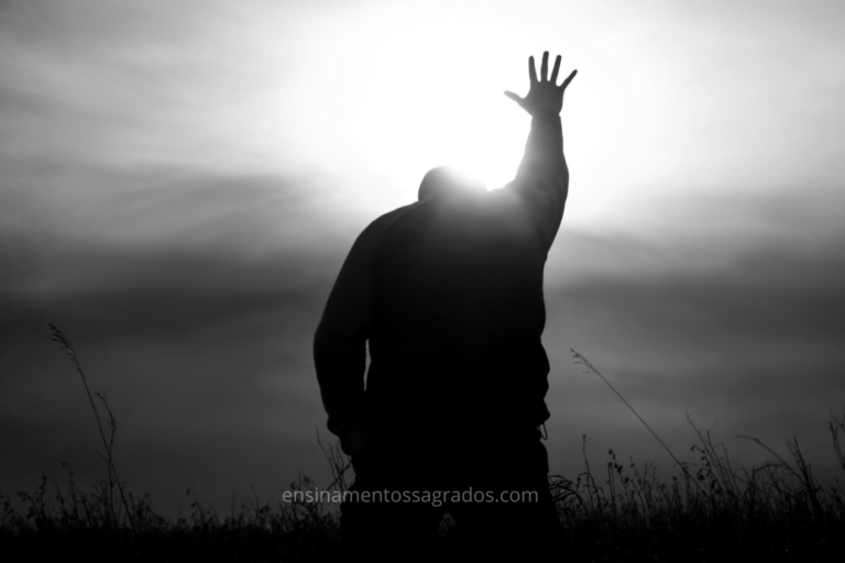 Isaías 53:7-8 – Servo Sofredor