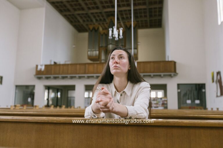 Lucas 14:11 – A Humildade e a Exaltação